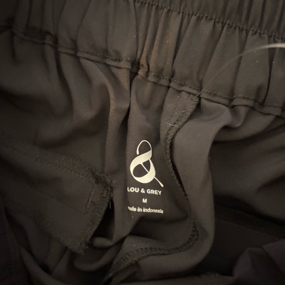 black pants size medium - Picture 3 of 5